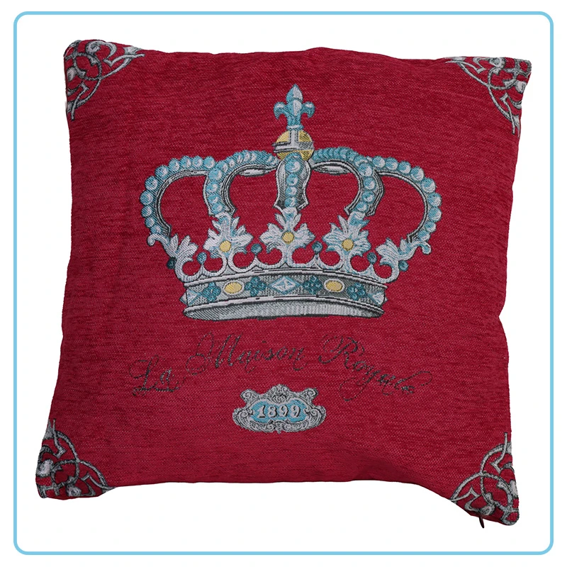 Cojín Decorativo con Estampado de Corona