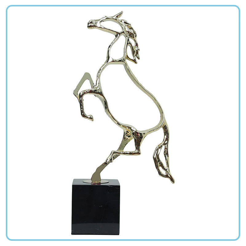 Escultura Decorativa de Caballo 23-10
