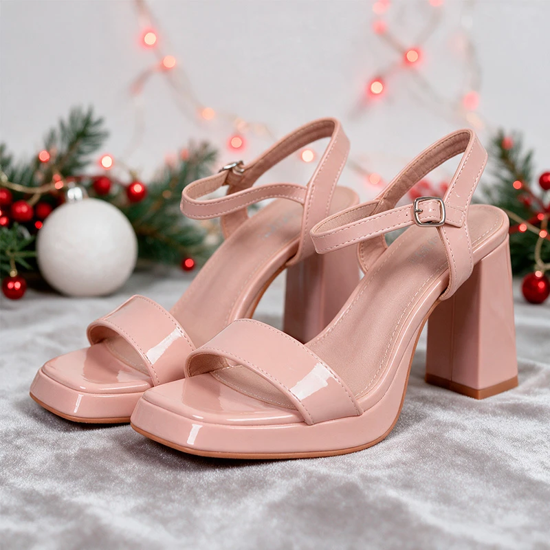 Sandalias de Patente con Tacón 302